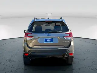 Crossover Subaru Forester 2024 AWD Premium de 4 puertas
