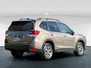 Crossover Subaru Forester 2024 AWD Premium de 4 puertas