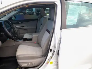 Toyota Camry 2012 XLE 4dr Sedán