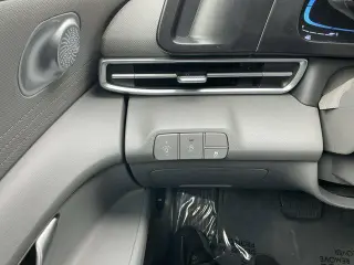 Hyundai ELANTRA 2024 SE Sedán de 4 puertas
