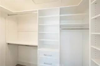 3 Newport Ave, 3 baños
