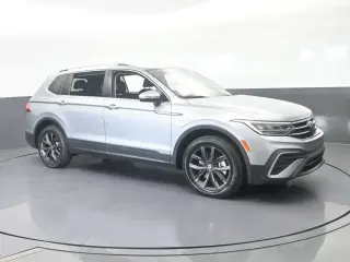 Volkswagen Tiguan 2024 Edición Wolfsburg SUV de 4 puertas