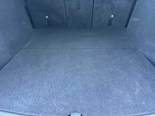 Tesla Model Y 2023 Tracción Total (AWD) Crossover de 4 puertas