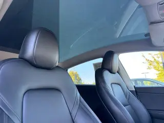 Tesla Model Y 2023 Tracción Total (AWD) Crossover de 4 puertas