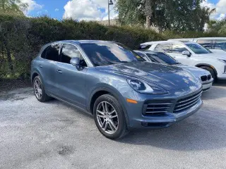 Porsche Cayenne 2019 SUV de 4 puertas con tracción en las cuatro ruedas (AWD)