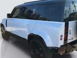 Land Rover Defender 2022 con tracción en las cuatro ruedas 110 X-Dynamic HSE de cuatro puertas SUV