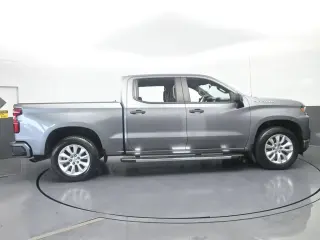 Chevrolet Silverado 1500 2021 4x2 Custom 4dr Crew Cab 5.8 ft. SB
