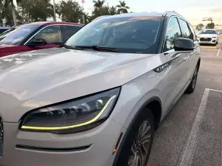 Lincoln Aviator 2023 Standard SUV de 4 puertas