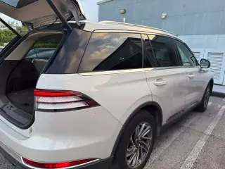 Lincoln Aviator 2023 Standard SUV de 4 puertas