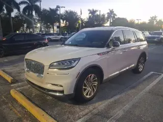 Lincoln Aviator 2023 Standard SUV de 4 puertas