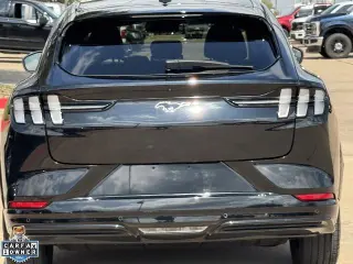 Ford Mustang Mach-E 2023 AWD Premium SUV de 4 puertas