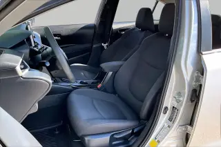 Sedán Toyota Corolla 2020 LE de 4 puertas