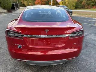 2014 Tesla Model S