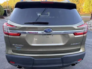 2024 Subaru Ascent Premium