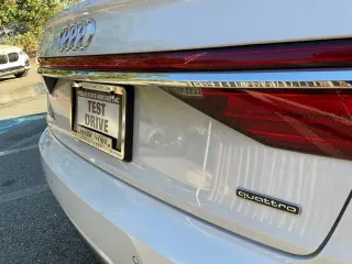 Audi A8 L 2019 AWD quattro 55 TFSI 4dr Sedán