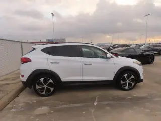 Hyundai TUCSON 2016 Limited 4 SUV