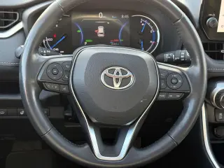 Toyota RAV4 Híbrido 2024 AWD XLE Premium 4dr SUV