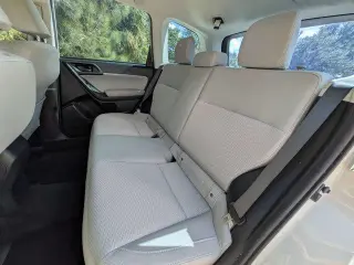 Subaru Forester 2018 con tracción en las cuatro ruedas 2.5i 4dr Wagon CVT