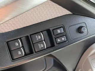 Subaru Forester 2018 con tracción en las cuatro ruedas 2.5i 4dr Wagon CVT