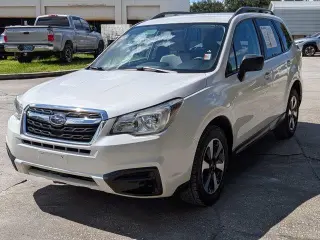 Subaru Forester 2018 con tracción en las cuatro ruedas 2.5i 4dr Wagon CVT