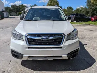 Subaru Forester 2018 con tracción en las cuatro ruedas 2.5i 4dr Wagon CVT
