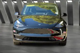 Tesla Model Y 2024 AWD Long Range 4dr Crossover