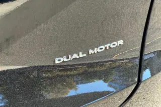 Tesla Model Y 2024 AWD Long Range 4dr Crossover
