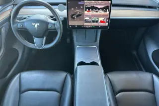 Tesla Model Y 2024 AWD Long Range 4dr Crossover