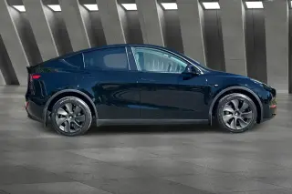 Tesla Model Y 2023 AWD Long Range 4dr Crossover