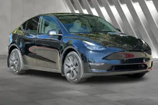 Tesla Model Y 2023 AWD Long Range 4dr Crossover