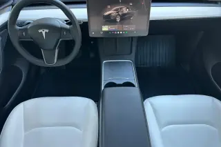 Tesla Model Y 2023 AWD Long Range 4dr Crossover