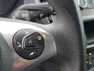 Ford Transit Connect 2021 XL 4dr LWB Mini-Van con Puerta Trasera Elevable