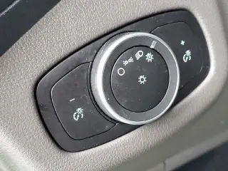 Ford Transit Connect 2021 XL 4dr LWB Mini-Van con Puerta Trasera Elevable