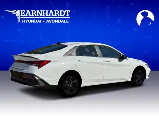 Hyundai ELANTRA 2026 SEL Sport Premium 4dr Sedán