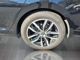 Volkswagen Jetta 2025 SE 4dr Sedán