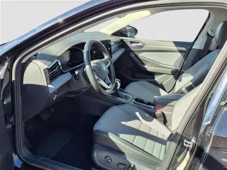 Volkswagen Jetta 2025 SE 4dr Sedán