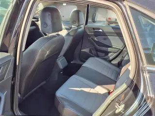 Volkswagen Jetta 2025 SE 4dr Sedán