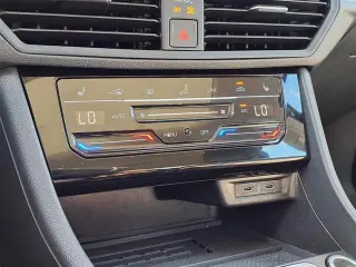 Volkswagen Jetta 2025 SE 4dr Sedán