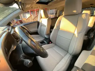Toyota RAV4 2018 XLE 4 SUV