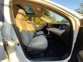 Toyota RAV4 2018 XLE 4 SUV