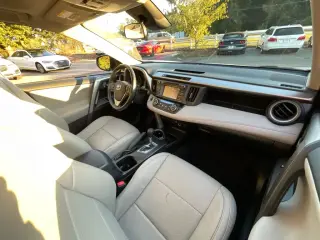 Toyota RAV4 2018 XLE 4 SUV