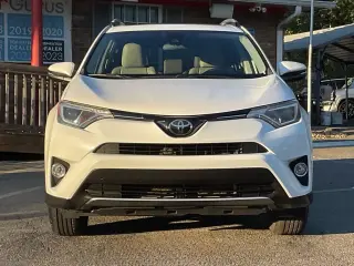 Toyota RAV4 2018 XLE 4 SUV