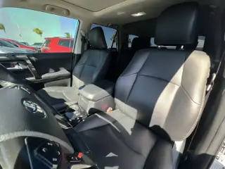 Toyota 4Runner 2023 4x4 Edición Especial 40º Aniversario 4dr SUV