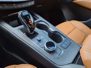 Cadillac XT4 2024 Premium Luxury 4dr Crossover