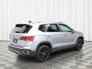 Volkswagen Taos 2023 AWD SE 4Motion 4dr SUV
