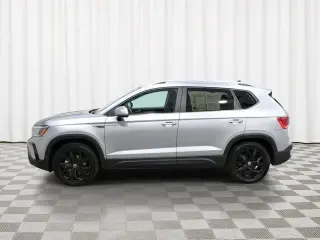 Volkswagen Taos 2023 AWD SE 4Motion 4dr SUV