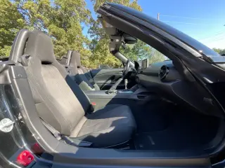Mazda MX-5 Miata 2021 Sport 2d Convertible 6A
