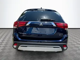 Mitsubishi Outlander 2020 SE 4dr SUV