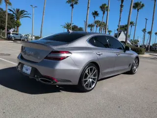 Genesis G70 2024 2.5T Estándar 4 tracciones Sedán
