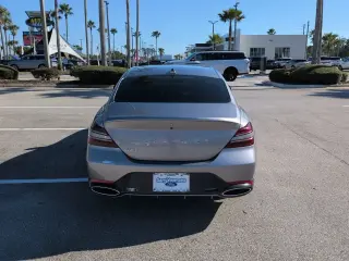 Genesis G70 2024 2.5T Estándar 4 tracciones Sedán